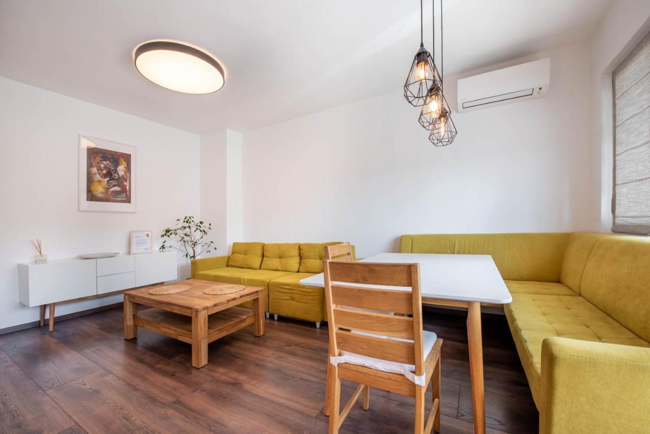 Cosy Apartment In Central Varna Exteriör bild