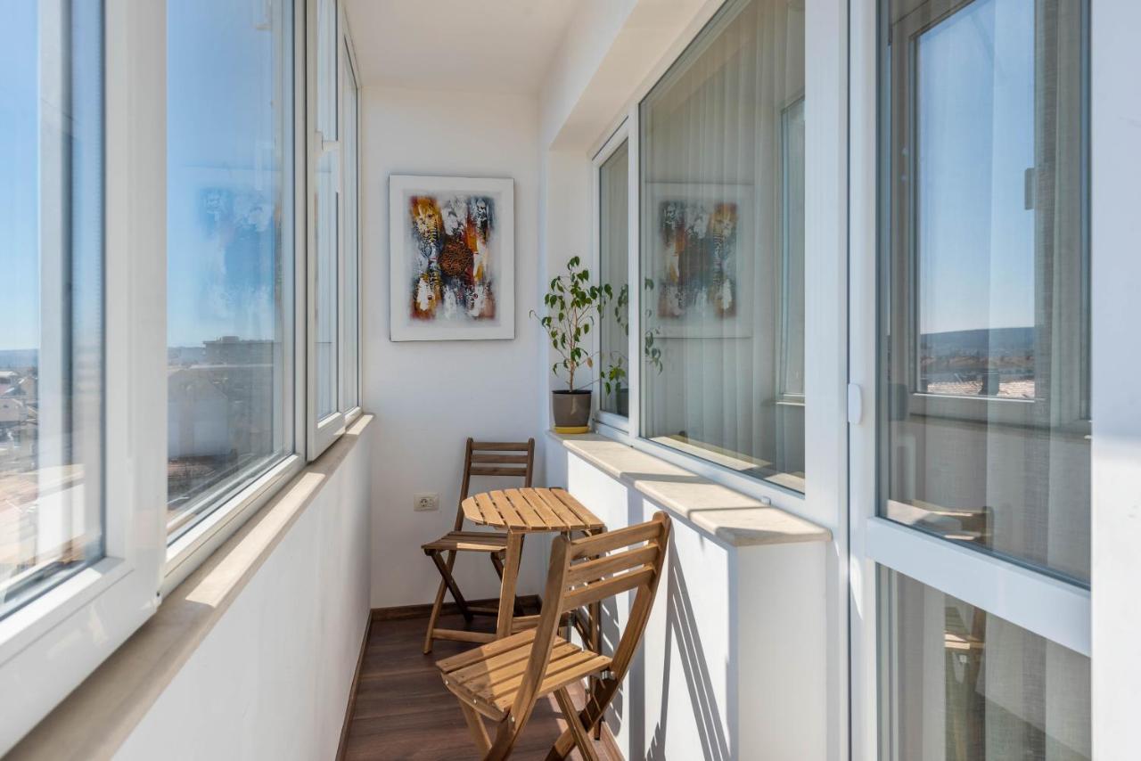 Cosy Apartment In Central Varna Exteriör bild